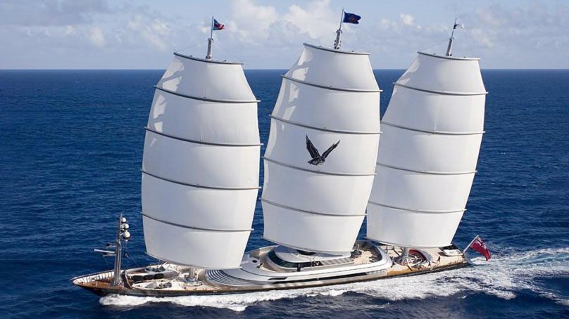 Яхта Фалькон