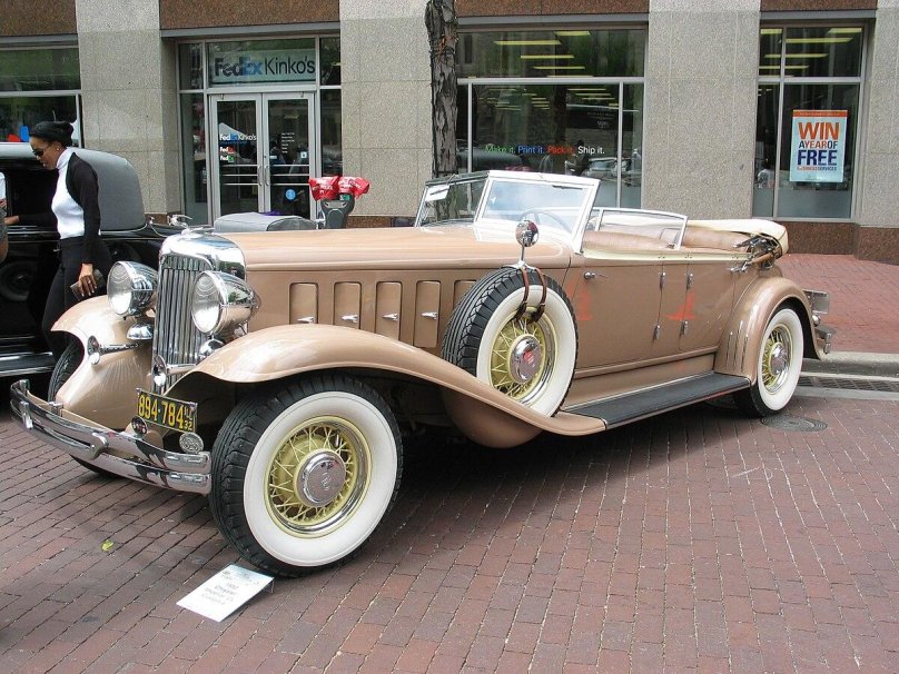 Chrysler Imperial 1932