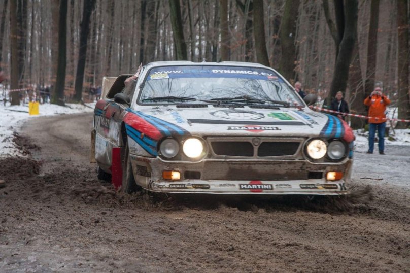 Lancia Rally 037