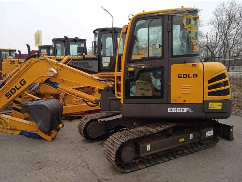 Экскаватор гусеничный SDLG e660fl