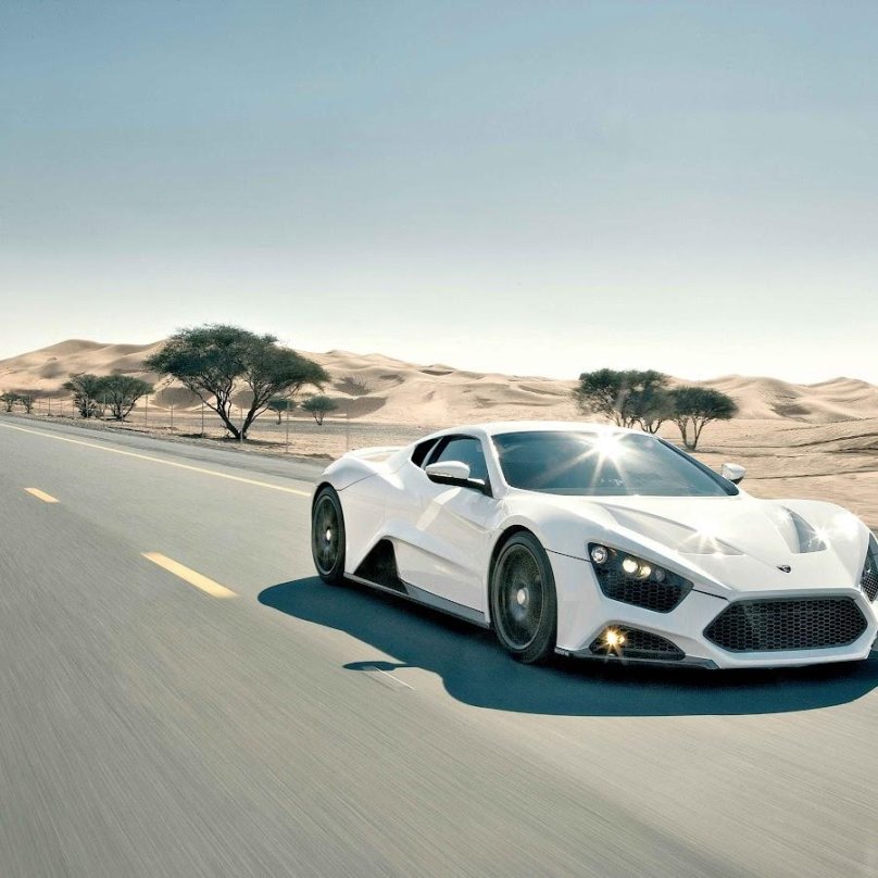 Красивая Золотая машина