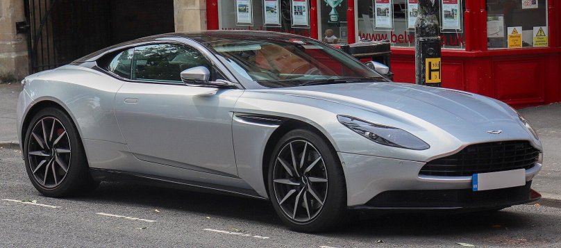 Aston Martin db11 2018
