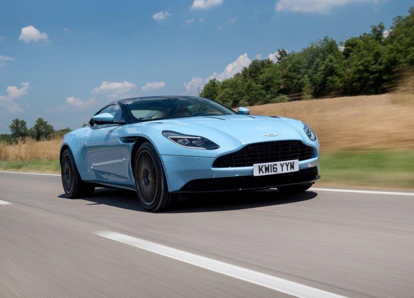 Автомобиль Aston Martin db11