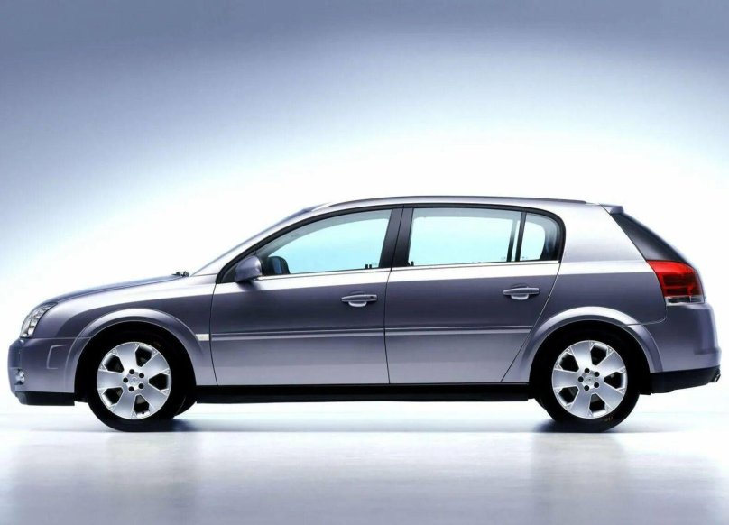 Opel Signum 2003
