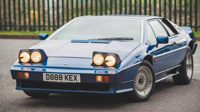 Lotus Esprit Turbo HC