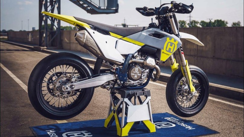 Husqvarna 450 Supermoto
