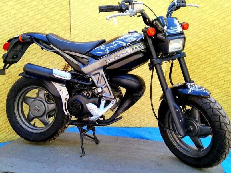 Suzuki Street Magic 110
