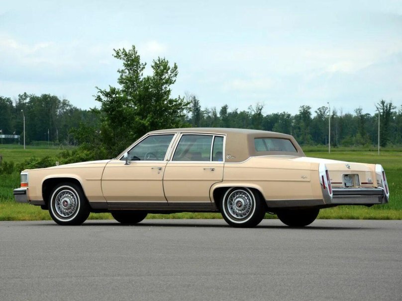 Cadillac Brougham 1987