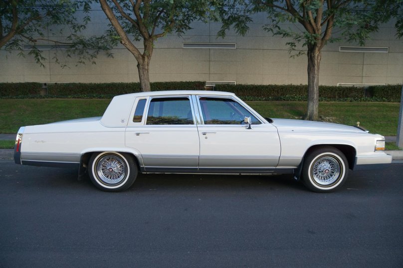 Cadillac Brougham 1992