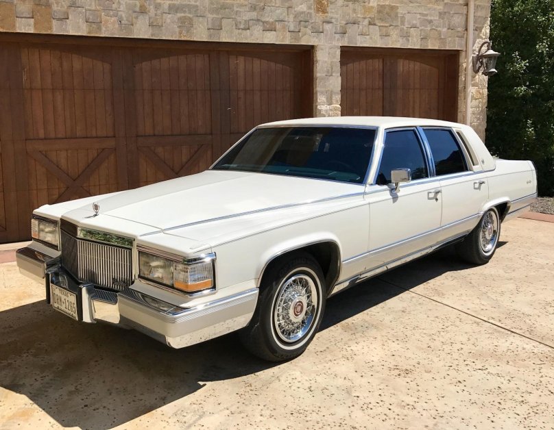Cadillac Fleetwood Brougham 1990