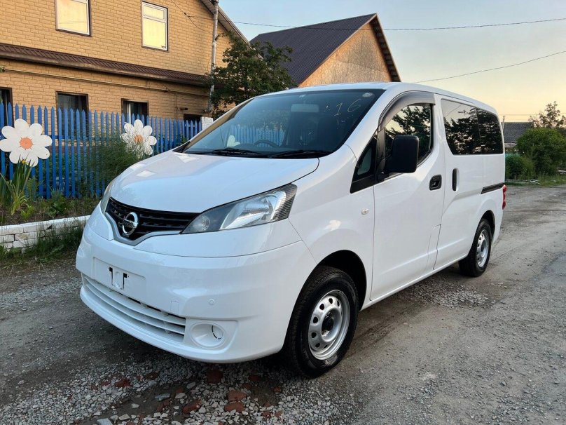 Nissan Evalia 2013