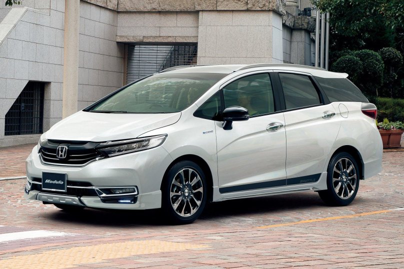 Honda Shuttle Hybrid 2017