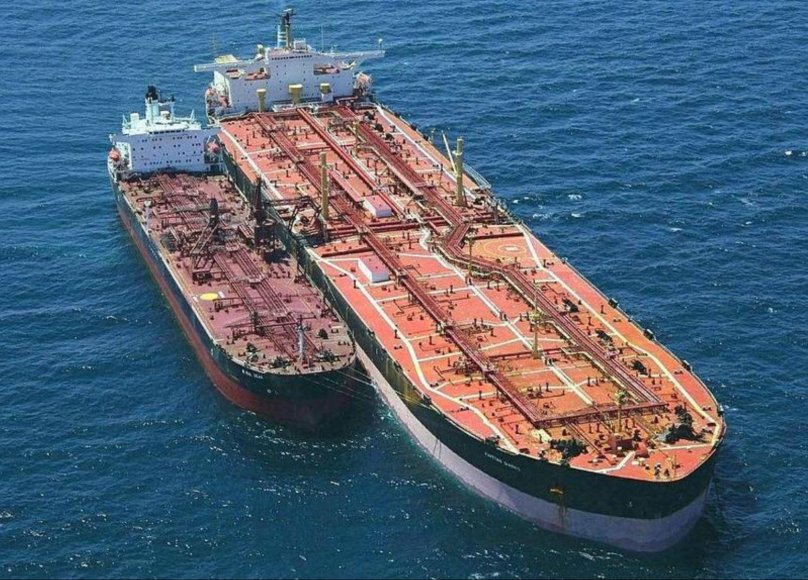 Супертанкер Батиллус