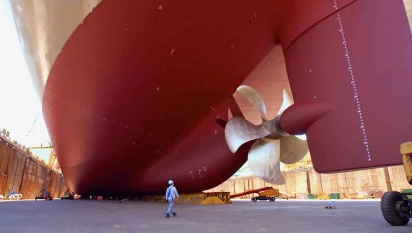 Knock Nevis танкер