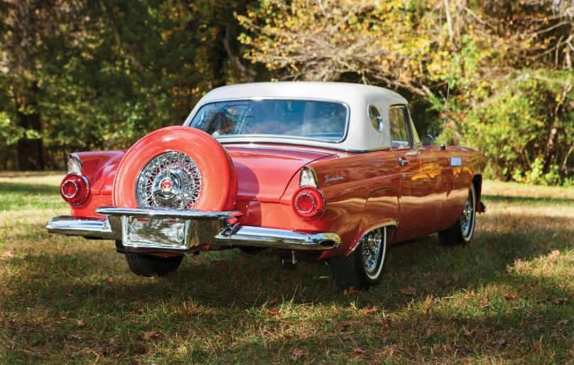 Форд Тандерберд 1956 года