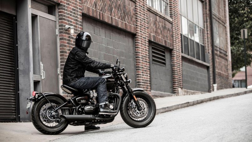 Мотоцикл Триумф Bobber