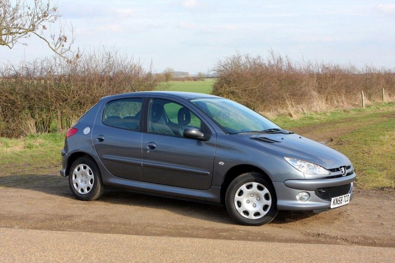 Peugeot 206 хэтчбек