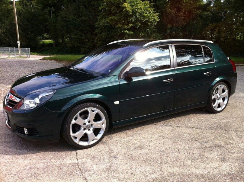 Opel Signum 2004