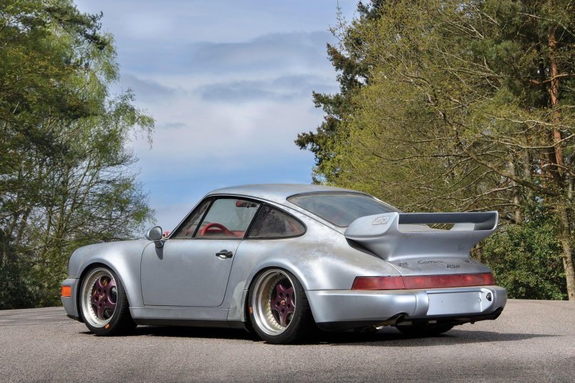 Porsche 911 Carrera 964