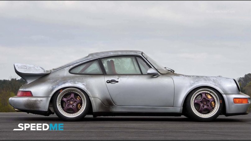 Porsche Carrera RSR 964