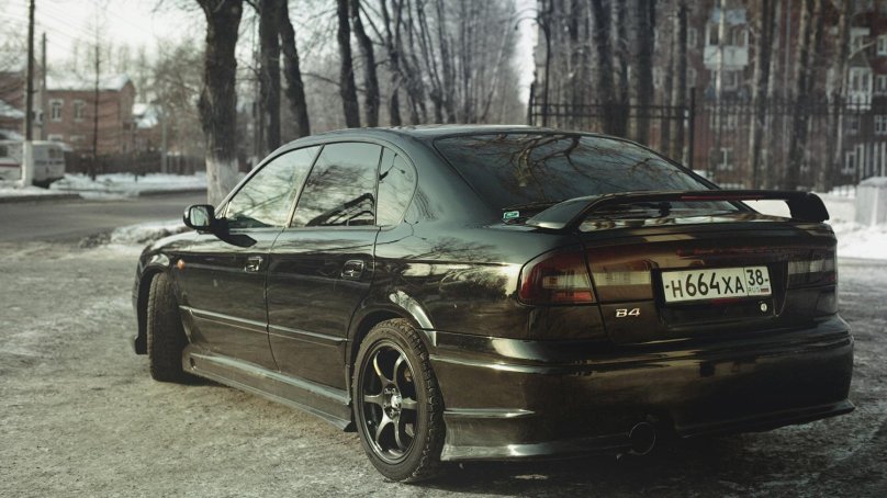 Субару Legacy b4