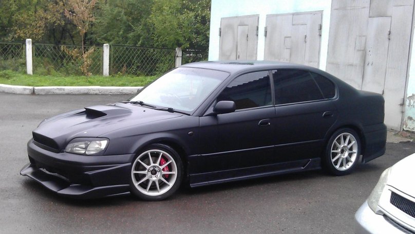 Subaru Legacy b4 черный