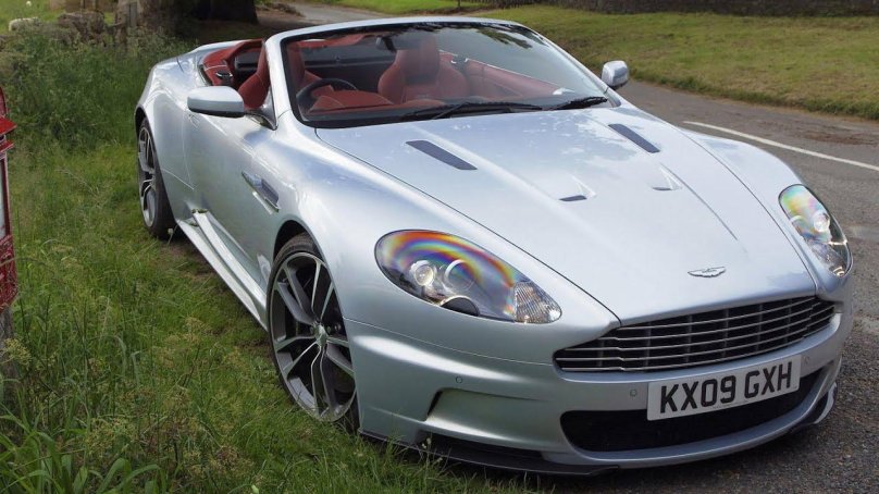 Астон Мартин ДБС Воланте