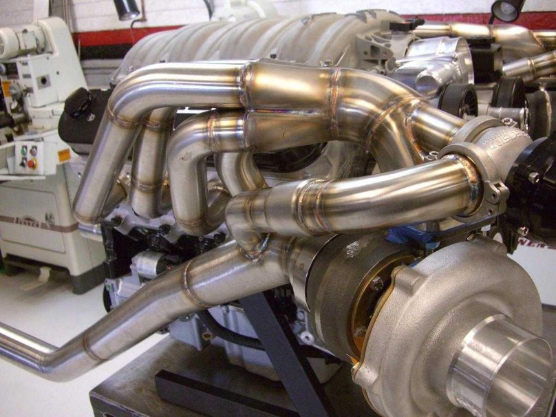 Би турбо и Твин