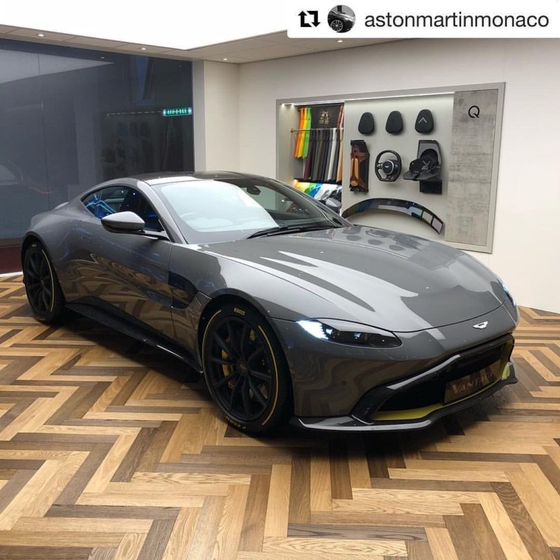 Aston Martin Vantage 2020