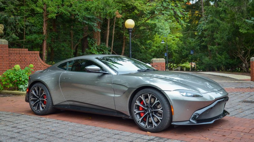 Aston Martin Vantage 2022