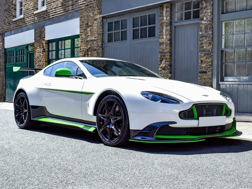 Aston Martin v8 Vantage gt8