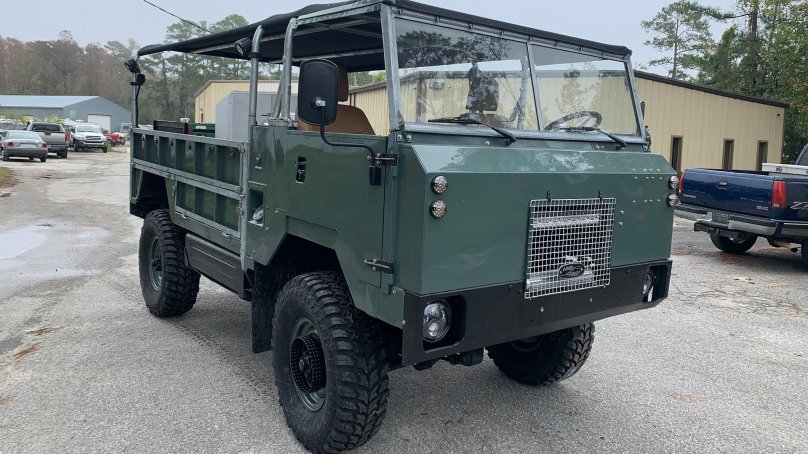 Land Rover 101 FC