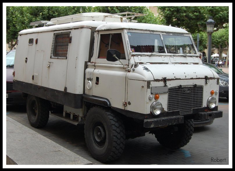 Ленд Ровер форвард контрол