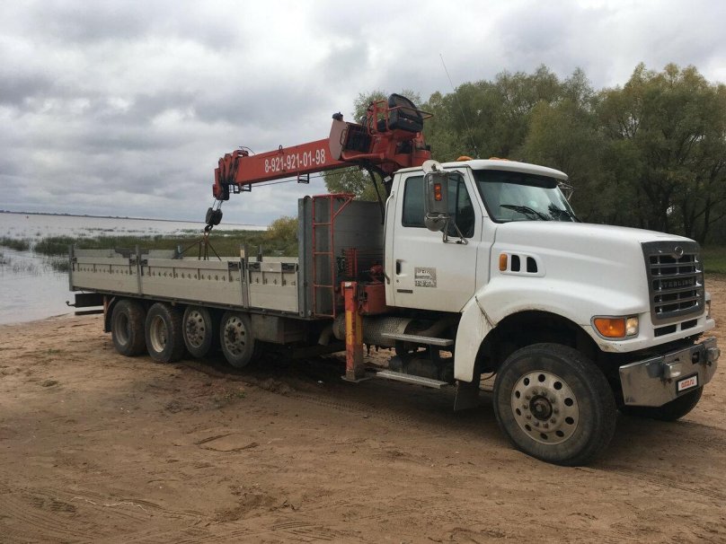 Sterling l-line, 2000 тягач