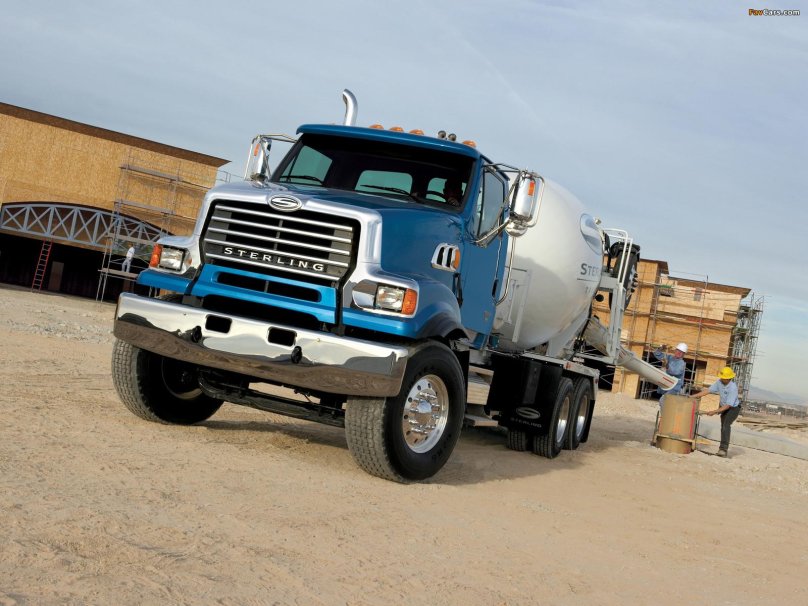 Форд Стерлинг тягач