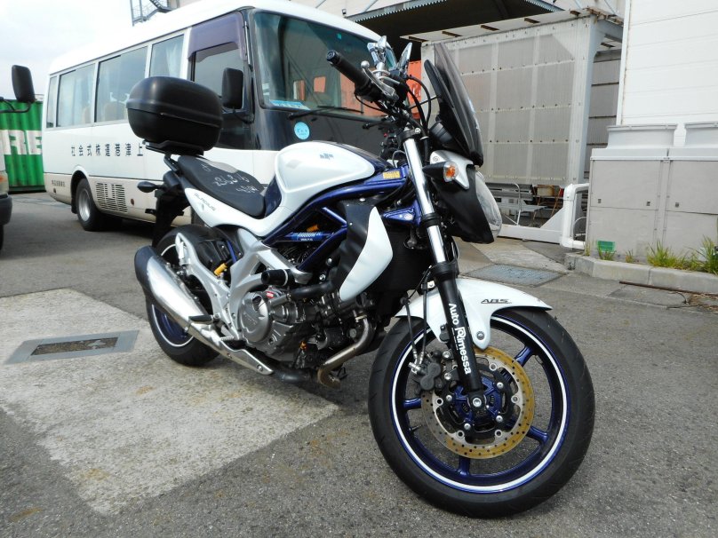 Сузуки Гладиус 400