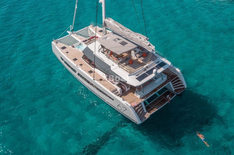 Катамаран Fountaine Pajot
