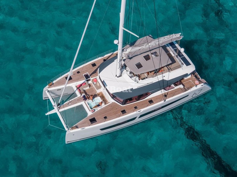 Fountaine Pajot Victoria 67
