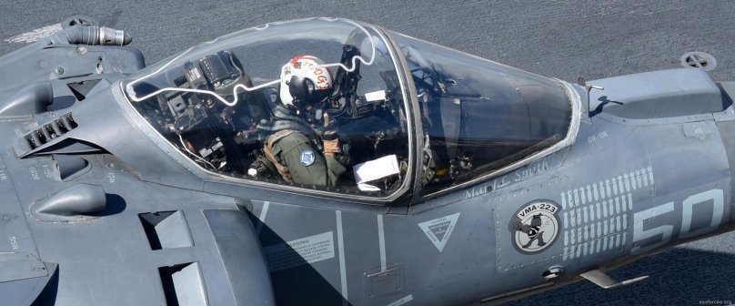 Harrier av-8b Cockpit