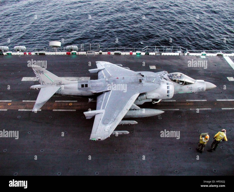 Av-8b "Harrier" авианосец