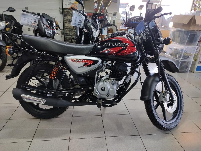 Мотоцикл Bajaj Boxer 150