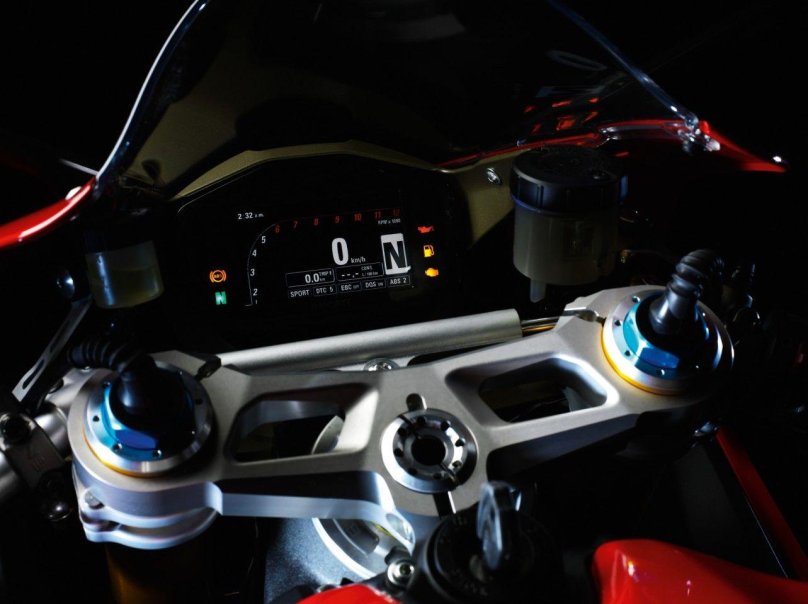 Ducati 1199 приборная панель