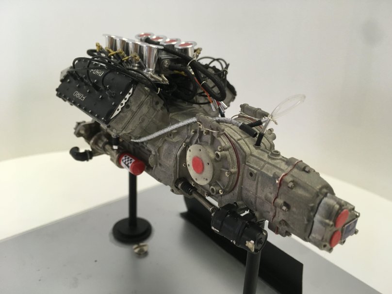 Двигатель Cosworth DFV