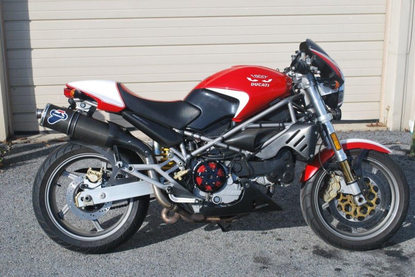 Ducati Monster 916 s4