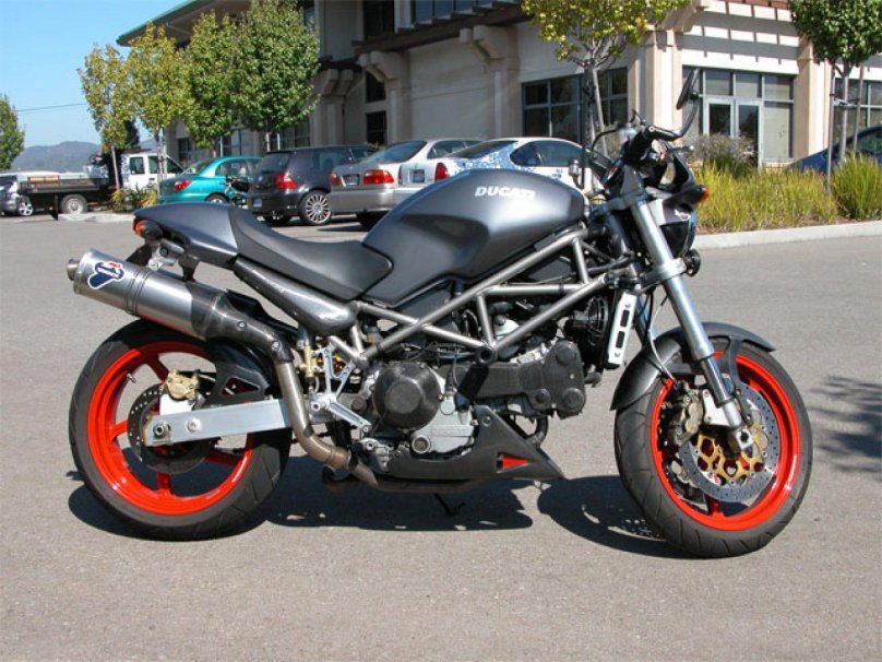 Ducati Monster 916 s4