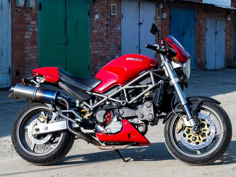 Ducati Monster 916 s4