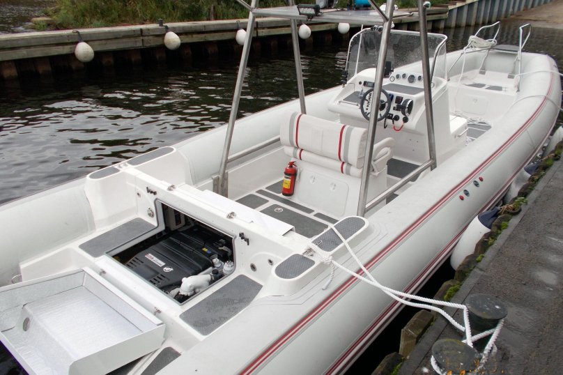 Катер Марлин 830