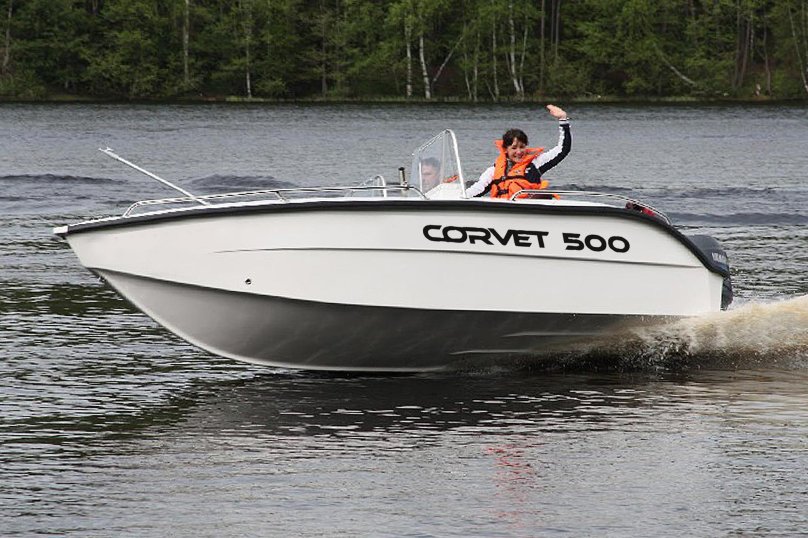 Лодка Корвет 500