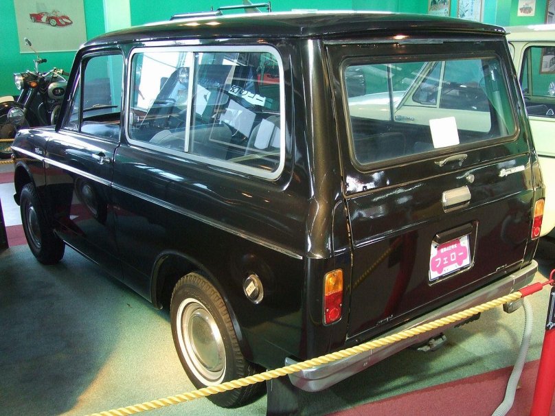 Daihatsu fellow van