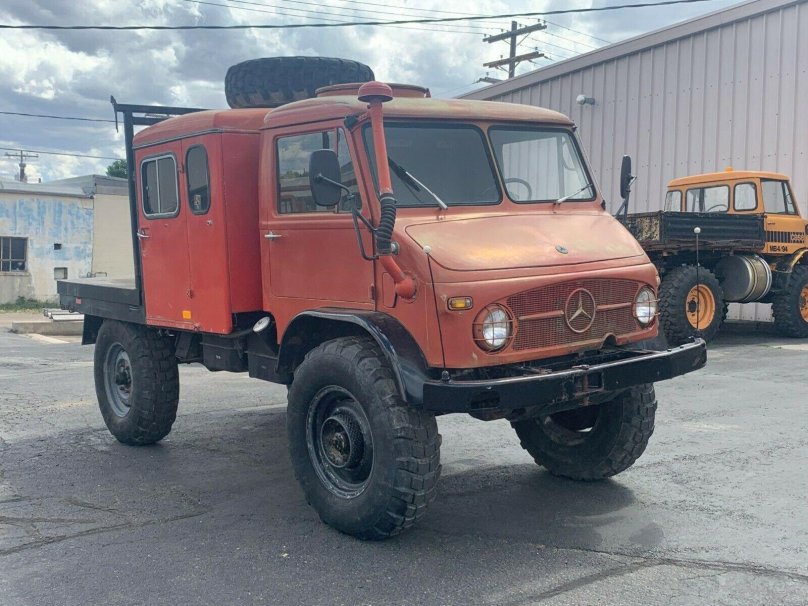 Mercedes-Benz Unimog 404